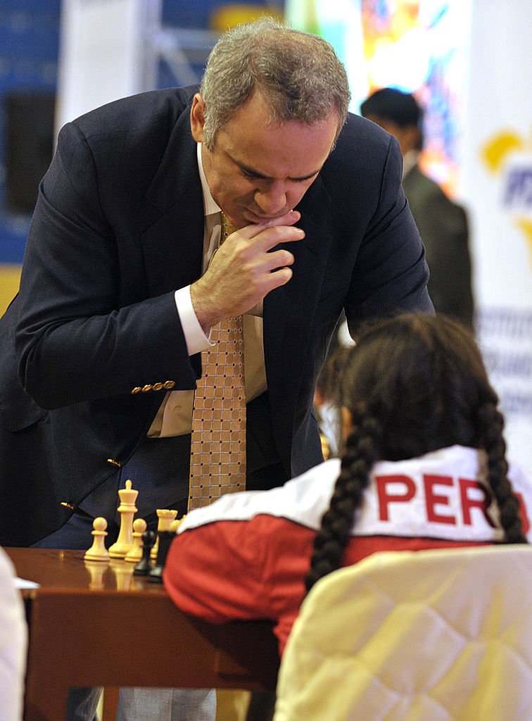 Gary Kasparov en una exhibición en Perú en 2010.