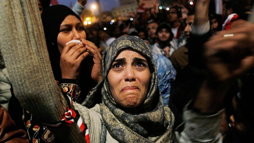 Mübarek rejiminin devrilmesinin ardından Tahrir Meydanı'nda sevinç gösterileri düzenlendi
