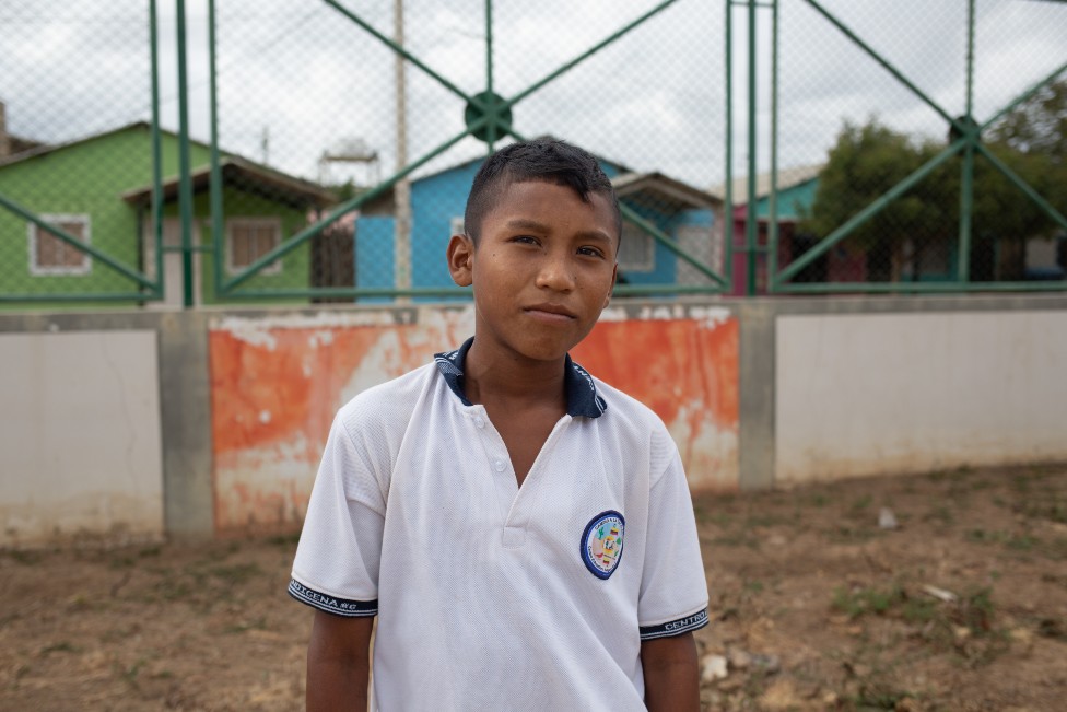 Marcelo Jesús Gouriyú, un alumno venezolano de 13 años que asiste a la escuela en Colombia