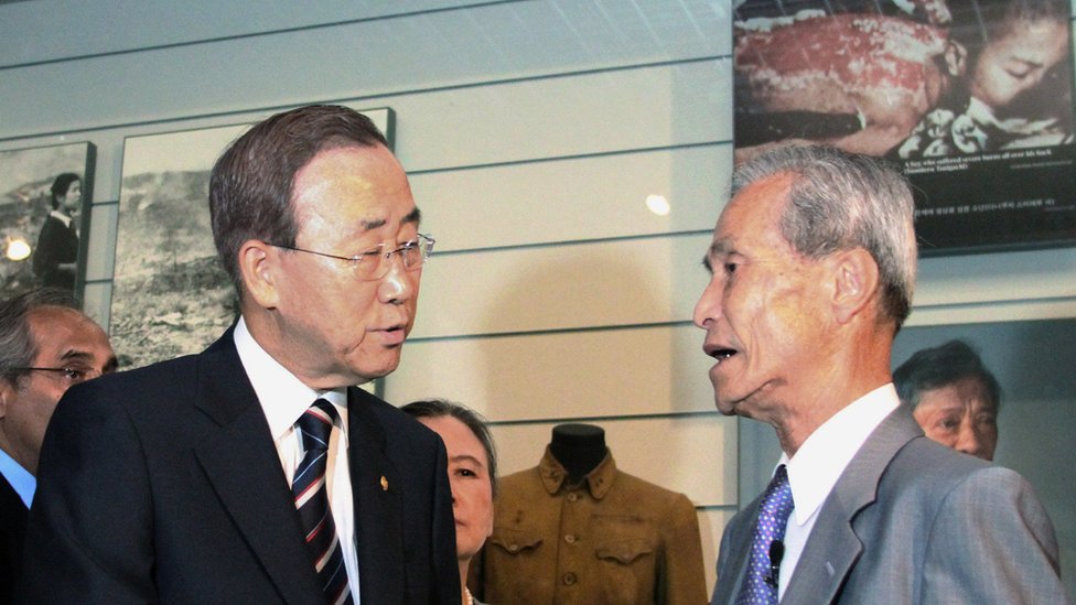 Sumiteru Taniguchi con el secretario general de la ONU, Ban Ki Moon, en 2010
