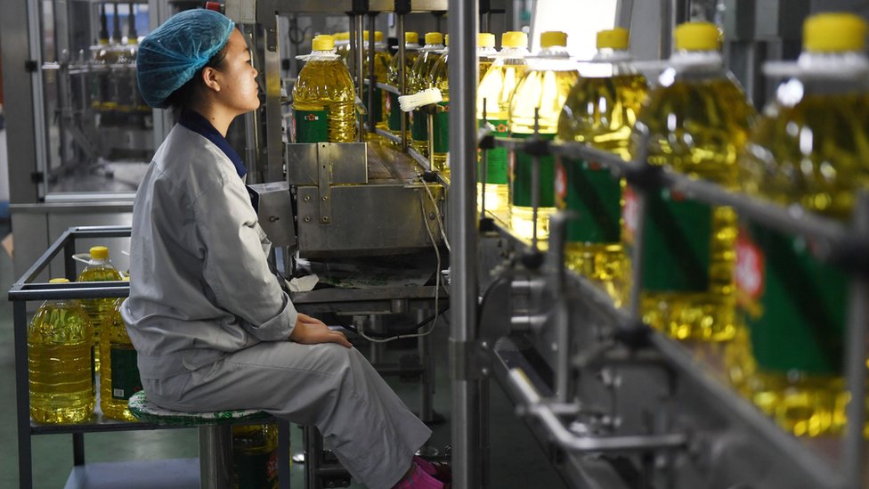 China province looks to boost shopping with longer weekend
