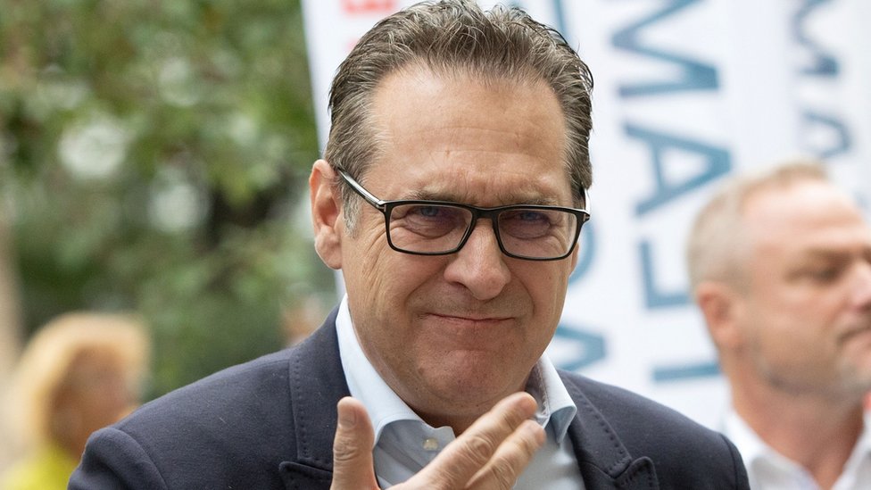 Heinz-Christian Strache: Ex-vice-chancellor faces corruption trial