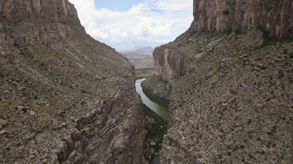 El Río Grande es una frontera natural entre Estados Unidos y México. Río Grande