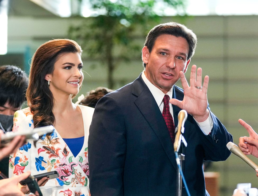 Ron DeSantis y su esposa, Casey