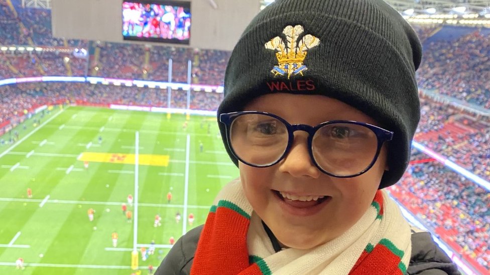Drunk rugby fan 'vomited all over six-year-old boy' at Wales v