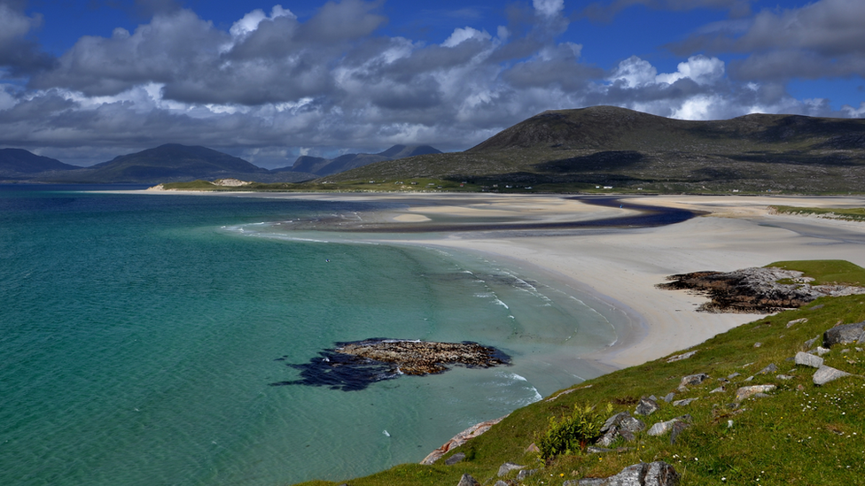 Luskentyre beach named in world's top 25 - BBC News