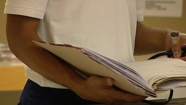 Northern Ireland Hospital Scandal Mla Demands Urgent Inquiry After Ae Leak - 1tx1eot
