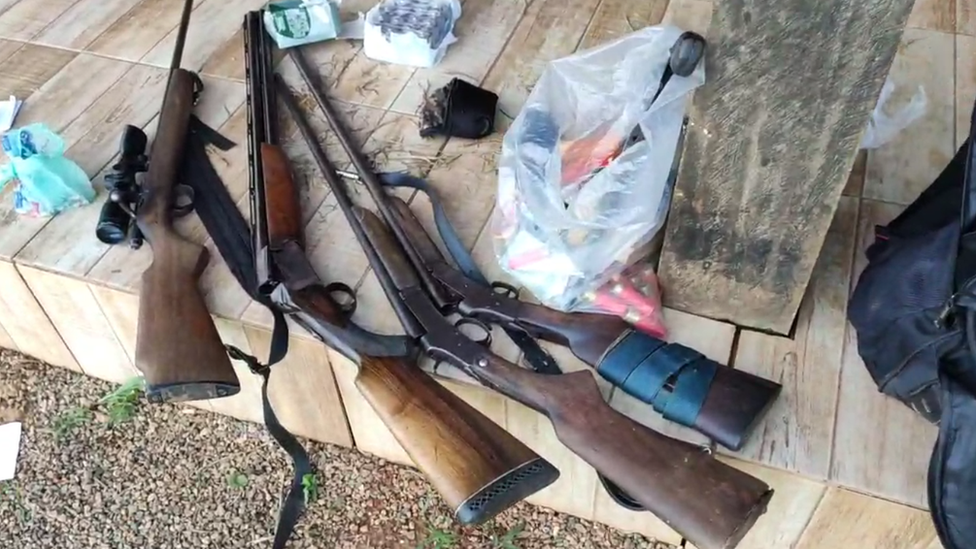 Armas apreendidas em local de suporte para o garimpo ilegal em Roraima