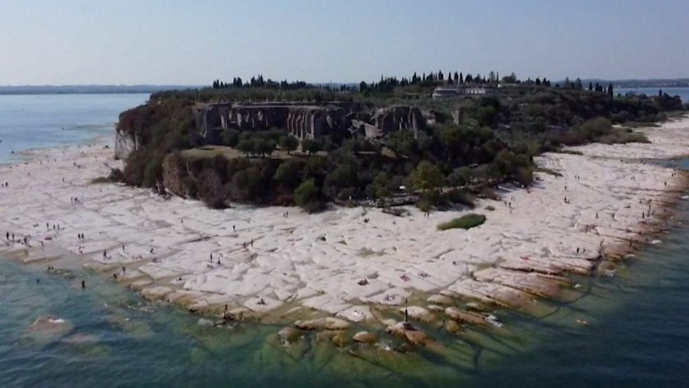 Water levels on Italy's Lake Garda at 15-year low