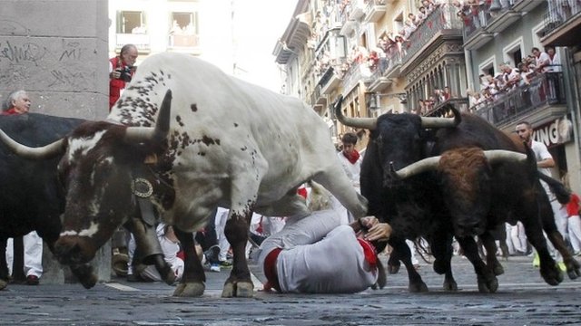 pamplona-bull-run-runners-describe-injuries-bbc-news