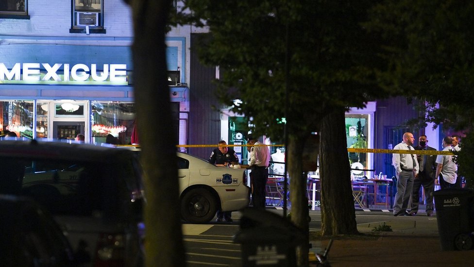Washington shooting: Gunman opens fire outside restaurant