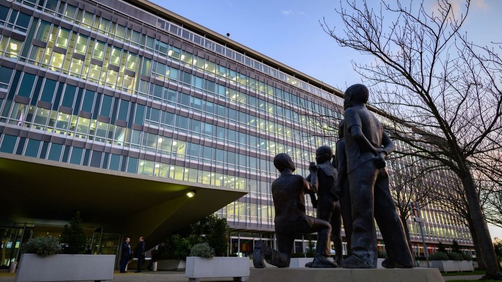 La sede de la OMS en Ginebra, Suiza. La sede de la OMS en Ginebra, Suiza