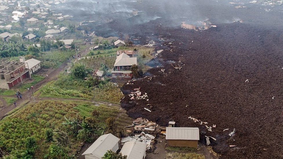 Vista aerea de la destrucción causada por la lava.