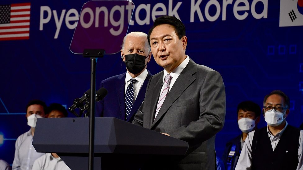 El presidente Yoon de Corea del Sur con el presidente Biden.