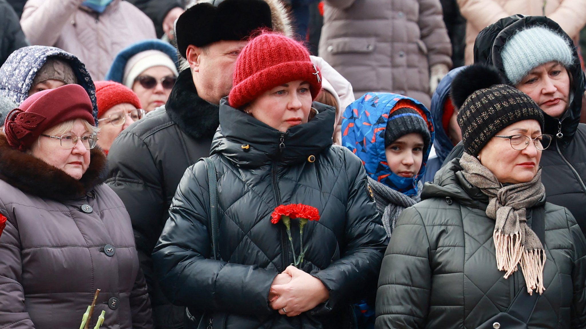 Makiivka: Russia blames missile attack on troops' phone use