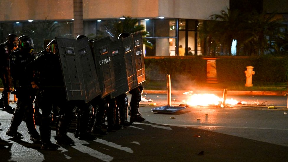Protestos antidemocráticos aconteceram em Brasília no dia 12 de novembro