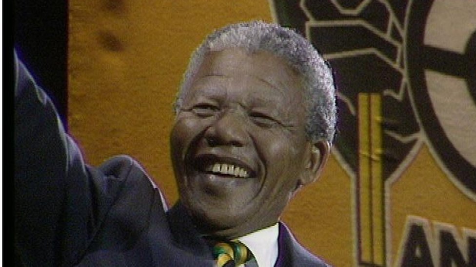 Нельсон Мандела в 1990 году