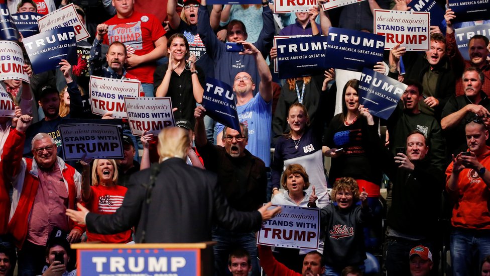 Дональд Трамп и толпа в Форт-Уэйн, штат Индиана