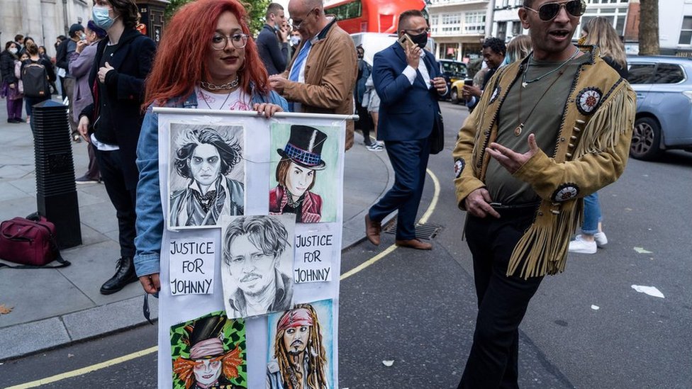 Depp fans outside court