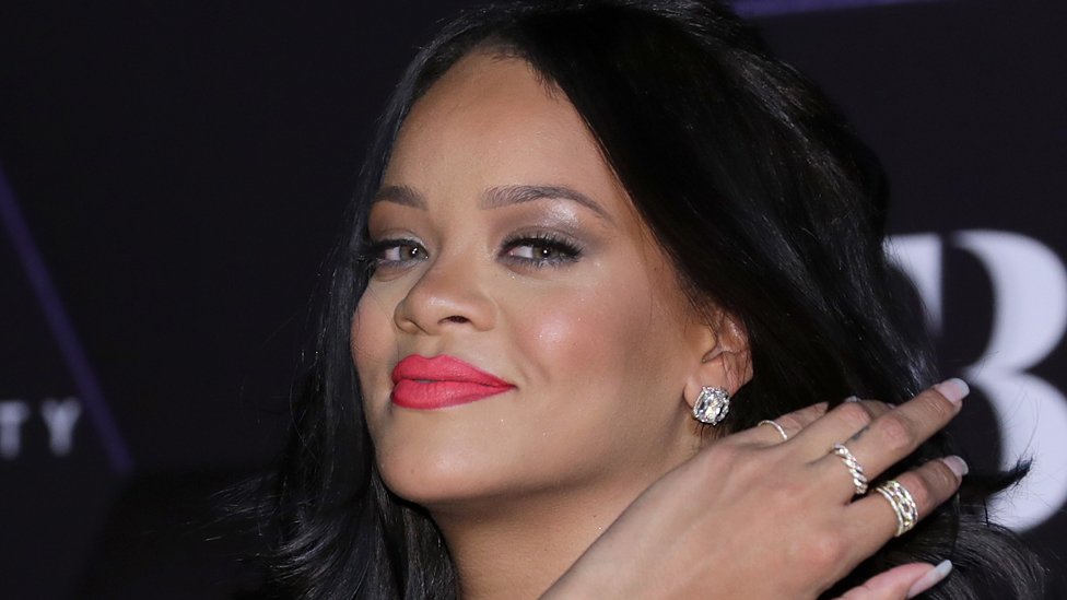 Fenty Beauty: How make-up helped Rihanna become a billionaire