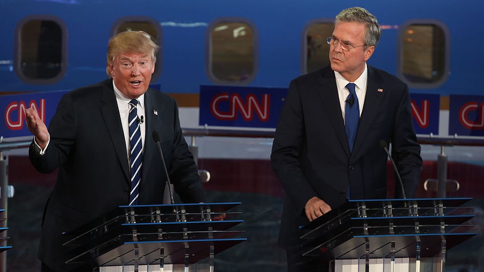 Donald Trump y Jeb Bush en un debate por la nominación republicana en 2015