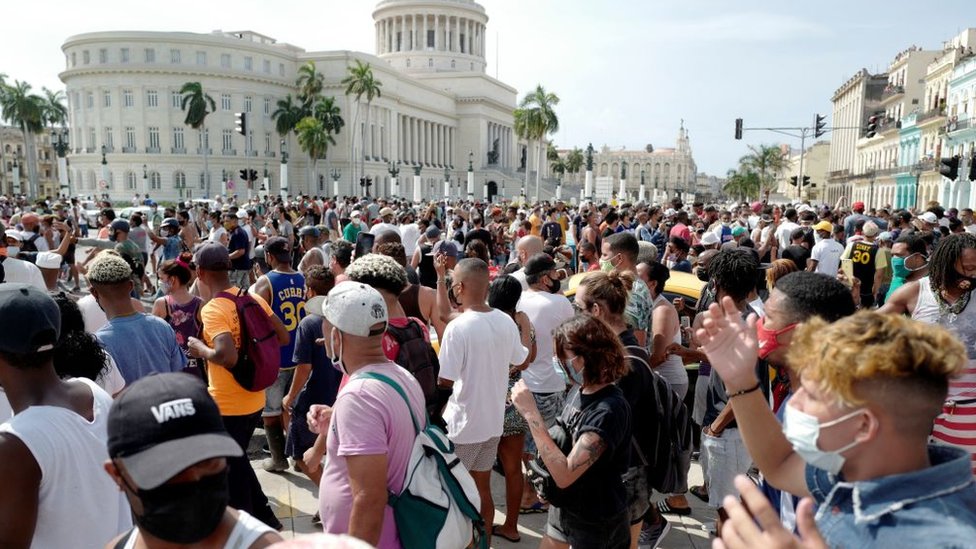 Gente en las protestas