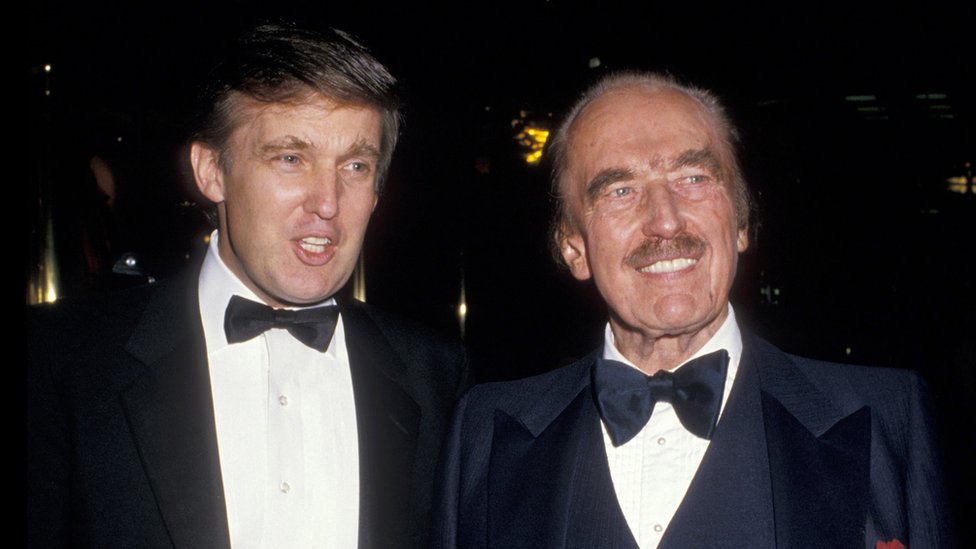 Donald Trump y su padre, Fred Trump.