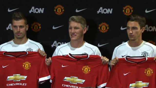 Manchester United unveil three new signings