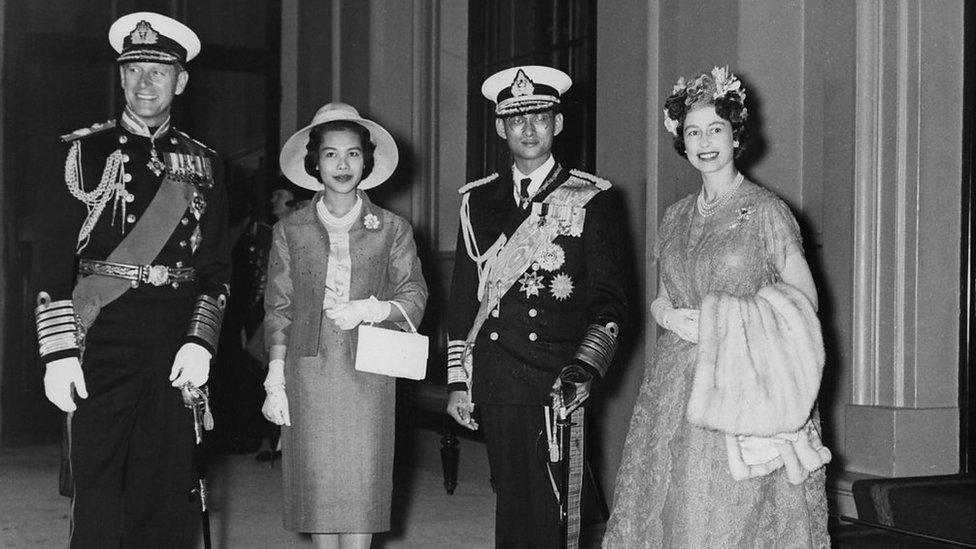 รัชกาลที่ 9 และพระราชินี เสด็จฯ เยือนสหราชอาณาจักรปี 2503