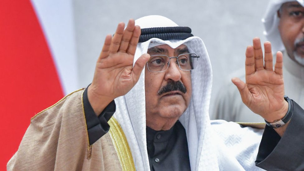 حل مجلس الأمة الكويتي: إنقاذ للبلاد أم ارتداد عن التجربة الديمقراطية؟