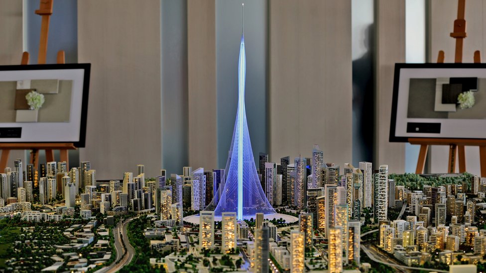 Макет проекта башни в Dubai Creek Harbour Development, разработанный испанско-швейцарским архитектором Сантьяго Калатрава Валлс