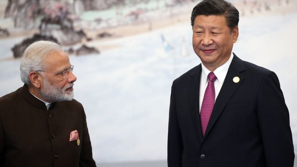 Indian Prime Minister Narendra Modi (L) with Chinese President Xi Jinping (R) prior to the dinner on September 4, 2017 in Xiamen, China.