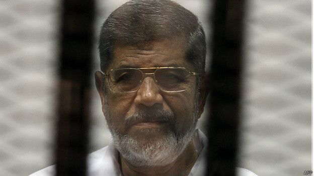Mısır'ın eski Cumhurbaşkanı Muhammed Mursi, Tora cezaevindeyken