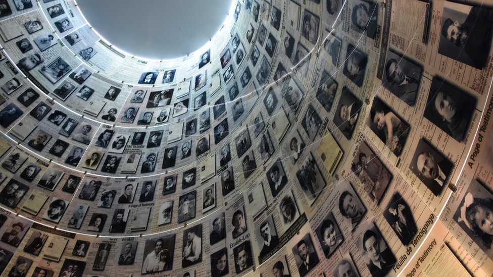 Museo con fotos de víctimas
