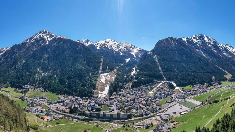 Vista aérea de Ischgl, un centro turístico en Austria.