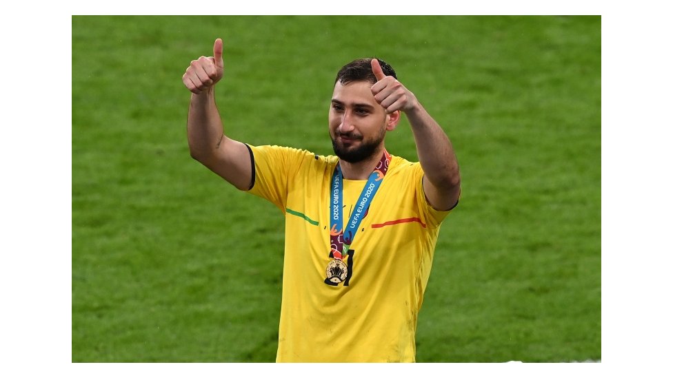 حارس مرمى المنتخب الإيطالي جيانلويجي دوناروما