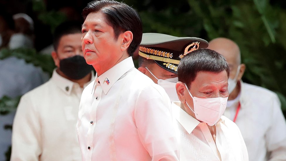 Президентом Филиппин вновь стал Маркос. Сын диктатора, правившего страной 20 лет, принял присягу