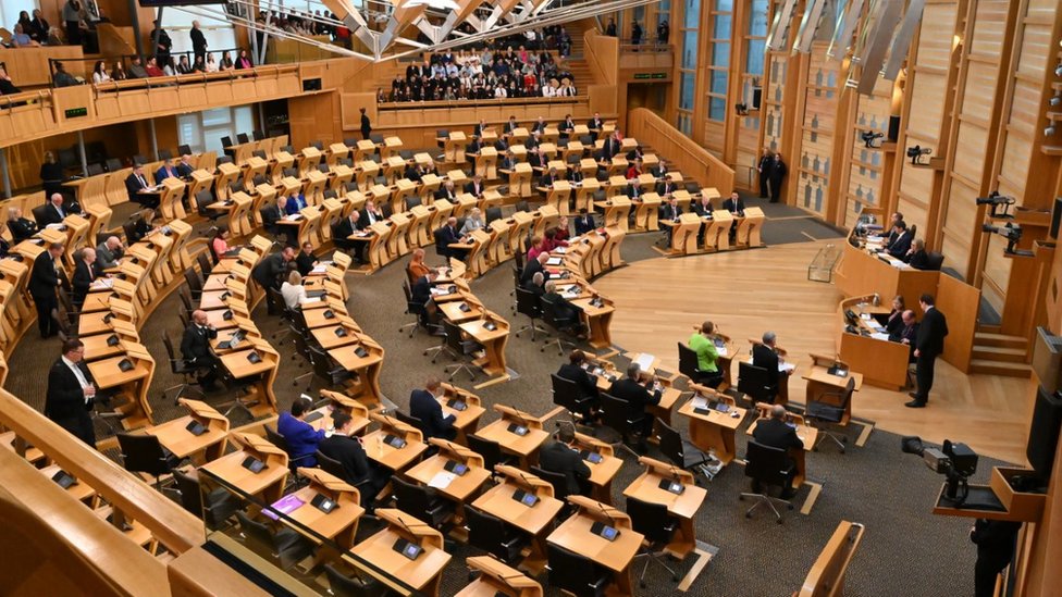蘇格蘭議會的議員們周二一致通過了《生理期用品免費供應法（蘇格蘭）》。(photo:EBCTW)