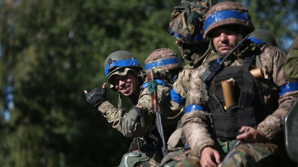 Ukrainian soldiers on APC in Donetsk region, 21 Sep 22