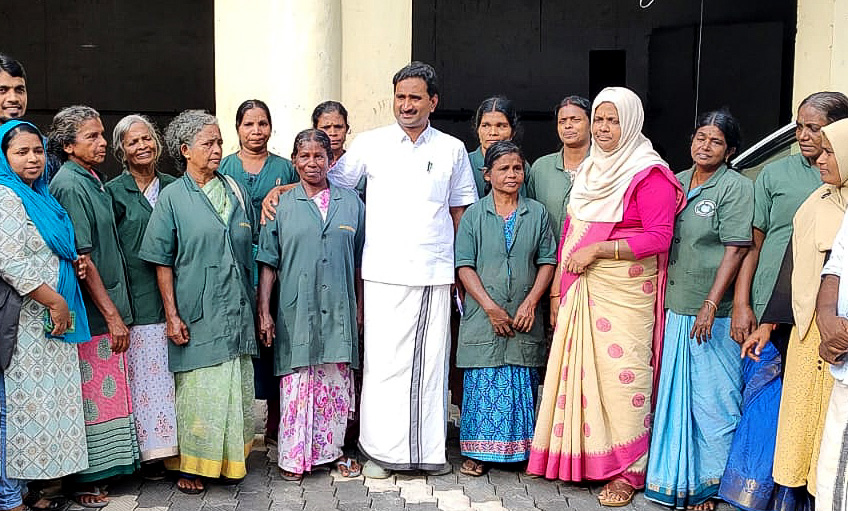 The women standing with the municipal chairman