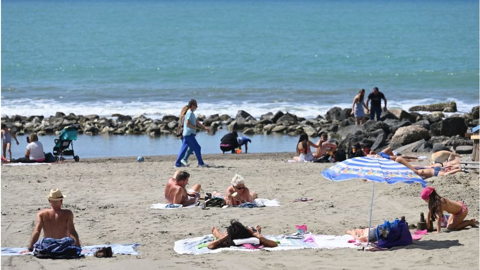 İtalya'da plajda drone ile ateş ölçme planı, tepkiler üzerine iptal edildi