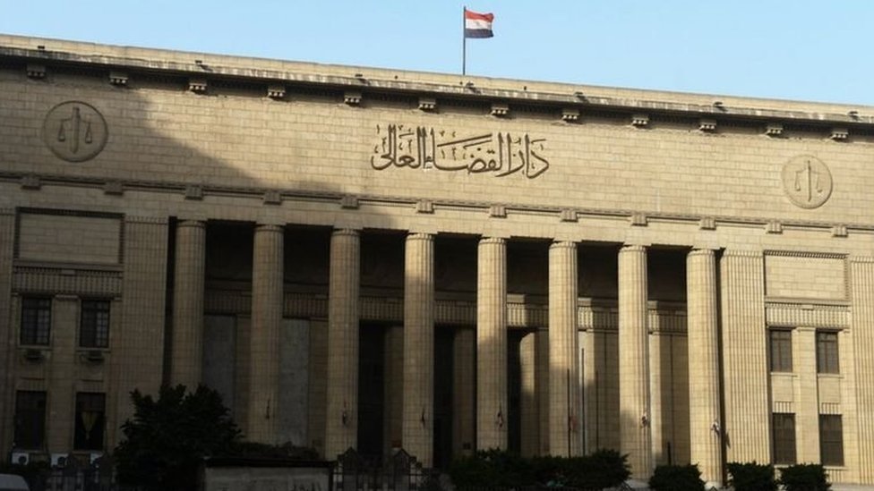 الرياضة في مصر: ما قصة إحالة إعلاميين للنيابة العامة بعد رصد منشورات تدعو للتعصب؟ 1 دار القضاء العالي في مصر