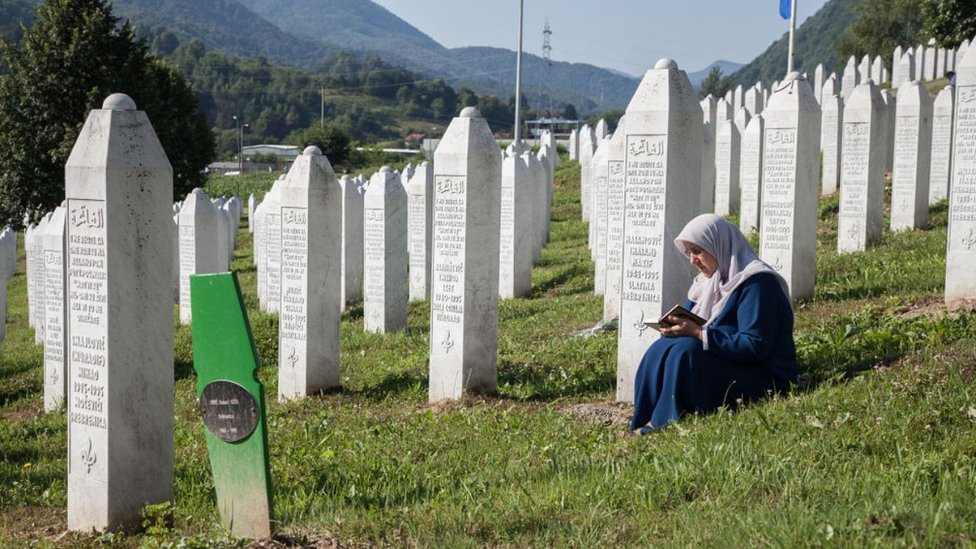 Srebrenica massacre: Verdict due in Mladic genocide appeal