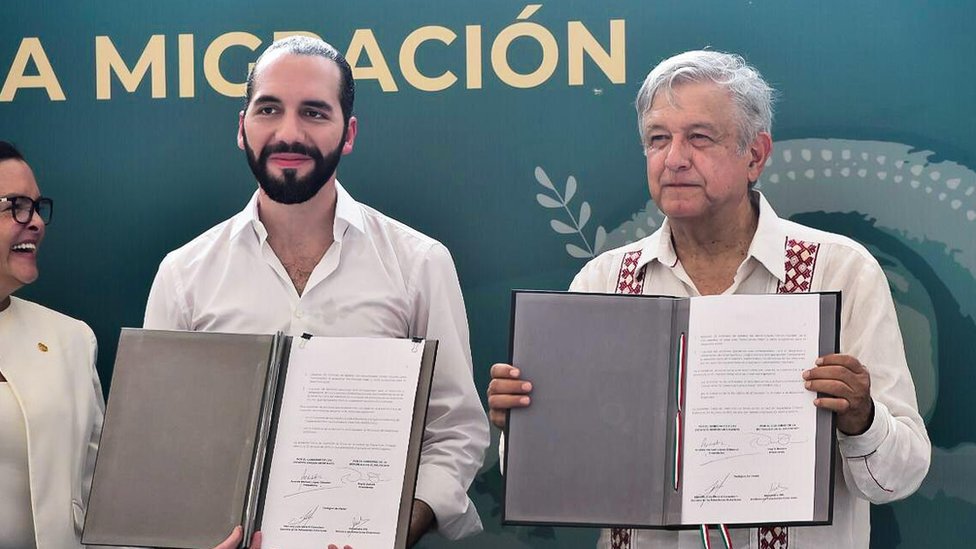 el presidente salvadoreño Nayib Bukele y el presidente mexicano Andrés Manuel López Obrador