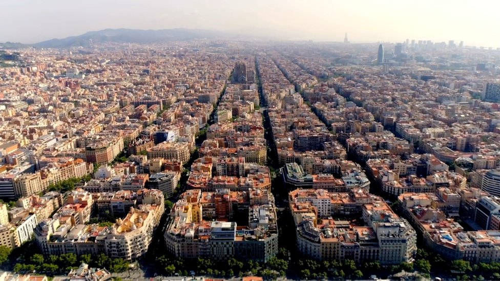 An aerial view showing the block system in Barcelona's Eixample district