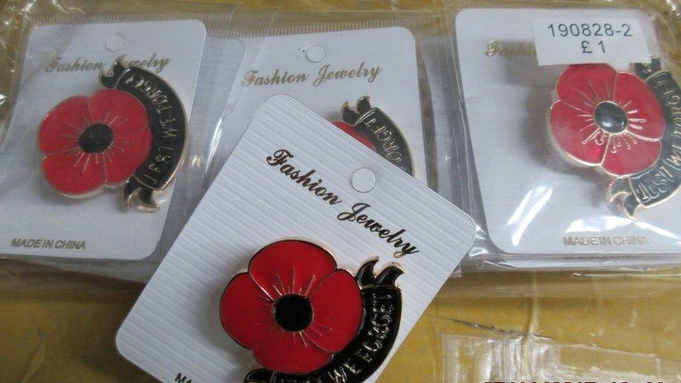 Hundreds of scammers flogging FAKE poppies online as Royal British