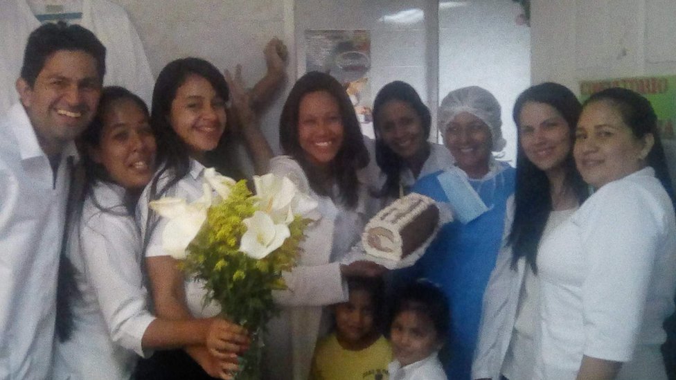 Rosa María Martínez com colegas na Venezuela