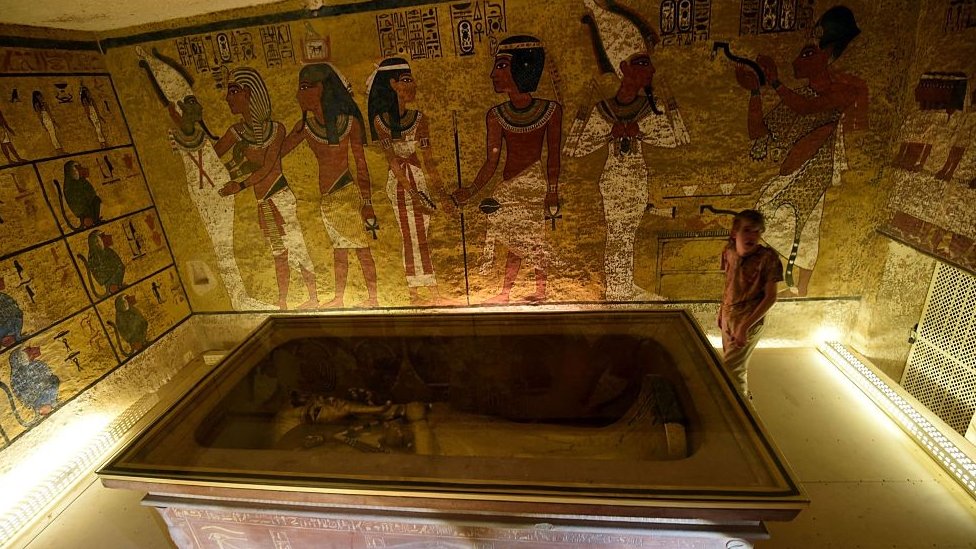 La opulencia de la tumba y sus objetos decorativos inspiraron a más de un decorador de interiores de la época.