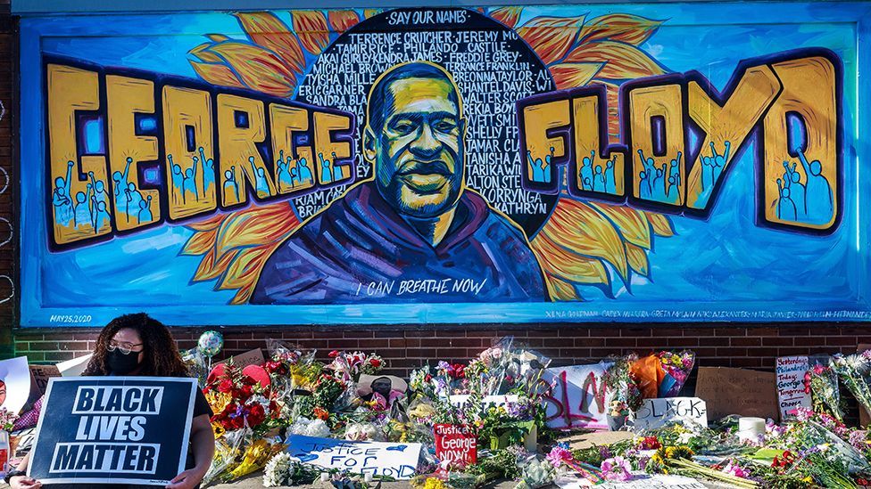 George Floyd'un öldürülmesi sadece ABD'de değil dünya çapında kitlesel ırkçılık karşıtı gösterileri tetikledi