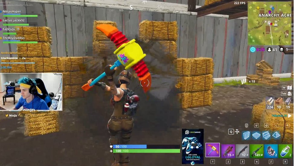 Play Music While Streaming Fortnite Fortnite Drake And Ninja S Twitch Battle Gets Huge Crowd Bbc News